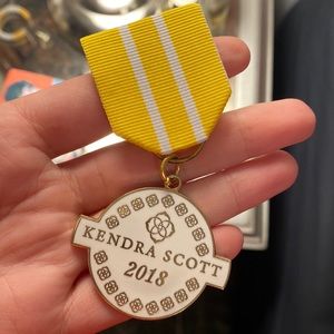 2018 Kendra Scott Fiesta medal